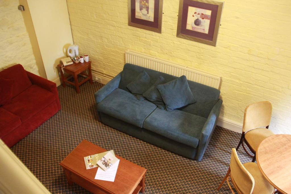 Church Guesthouse Кардиф Стая снимка