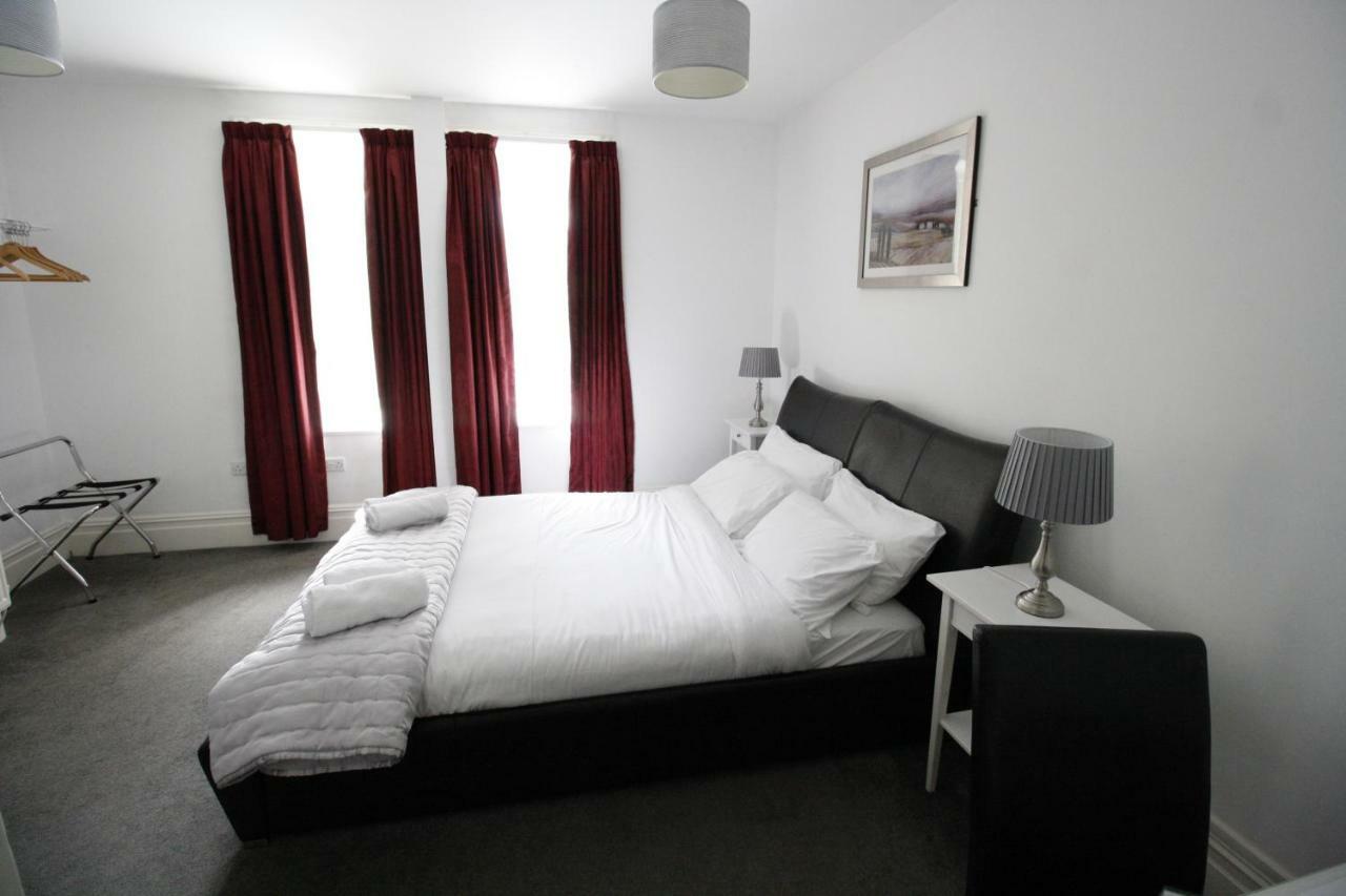 Church Guesthouse Кардиф Екстериор снимка